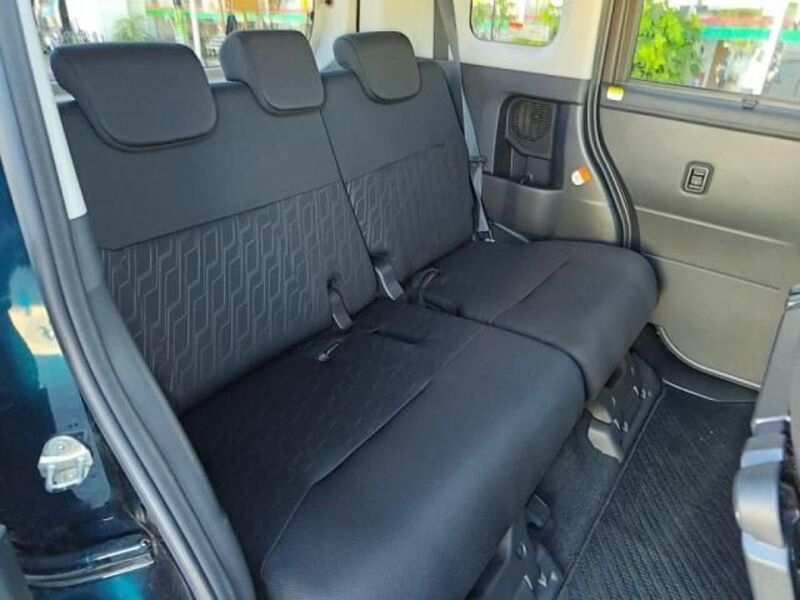 ROOMY