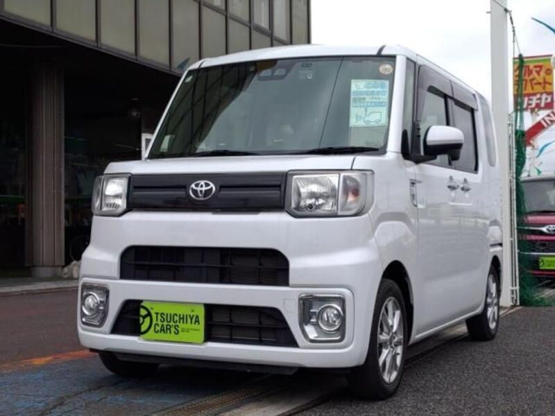 TOYOTA PIXIS MEGA