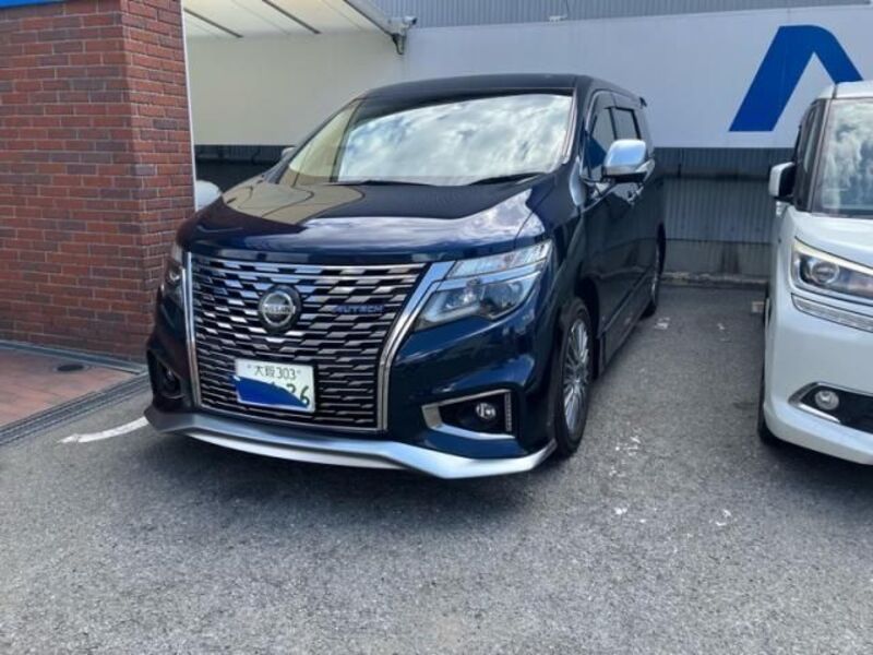 NISSAN ELGRAND