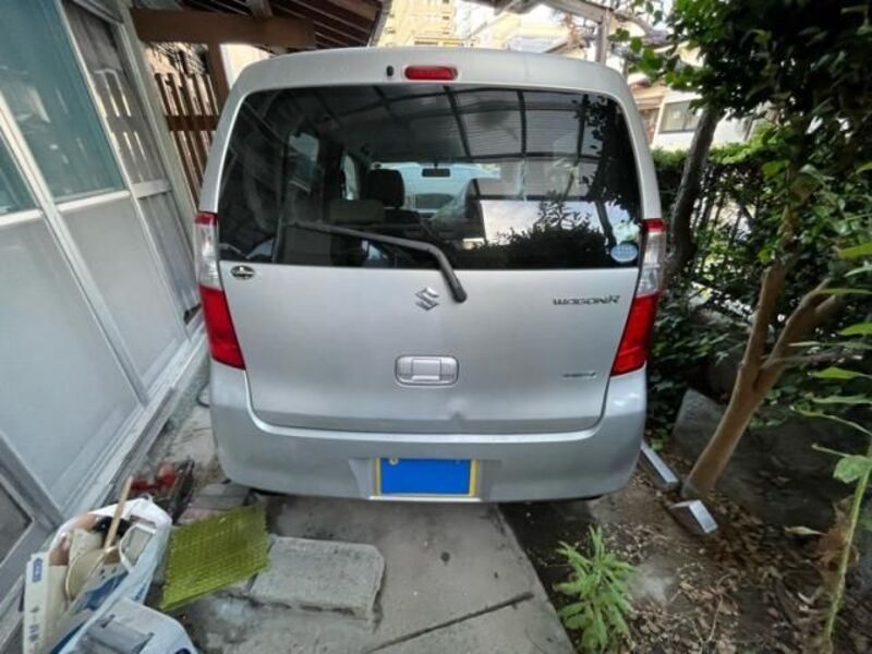 WAGON R