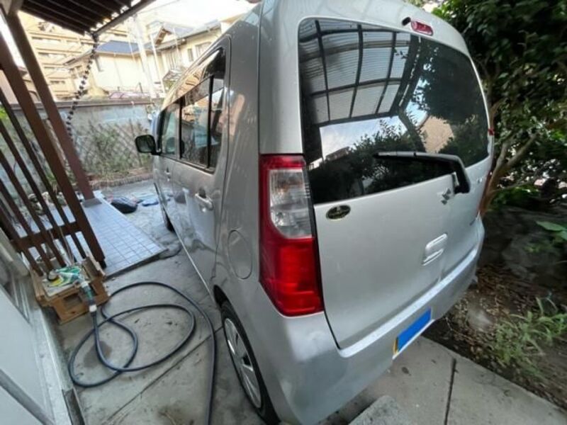 WAGON R