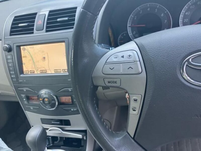 COROLLA AXIO