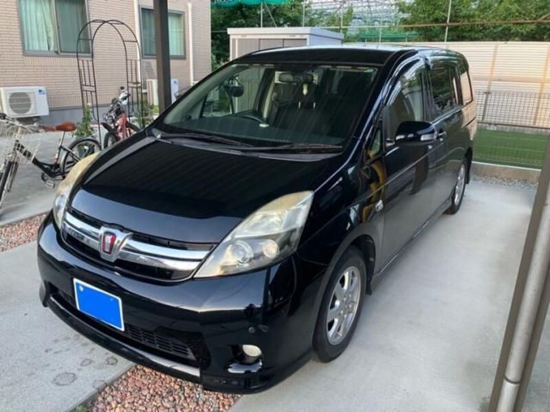 TOYOTA ISIS