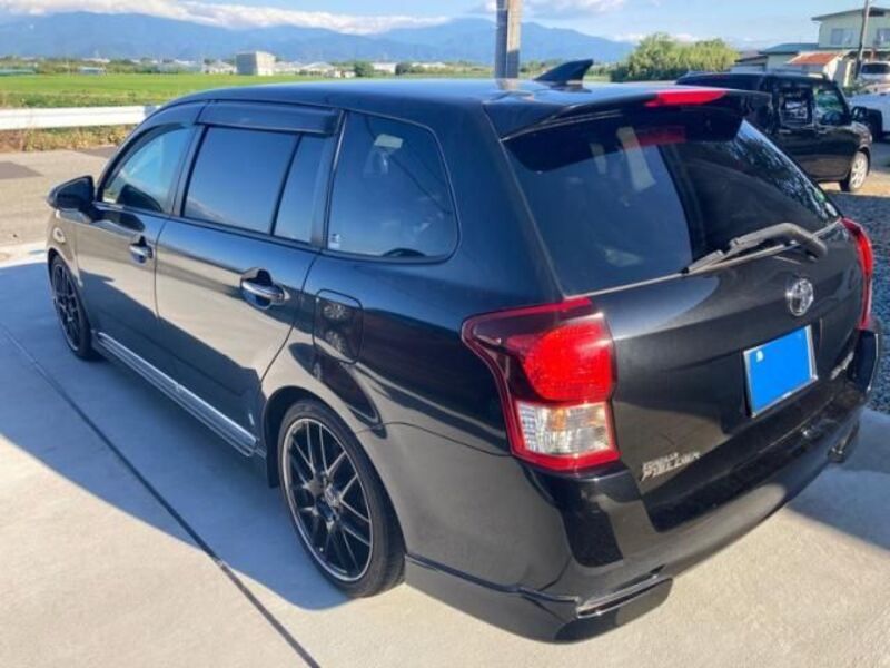 COROLLA FIELDER