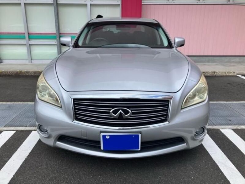 NISSAN FUGA