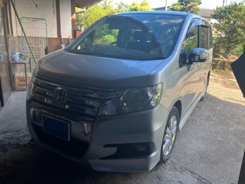 HONDA STEPWAGON SPADA