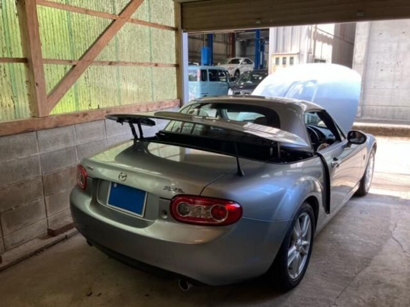 ROADSTER