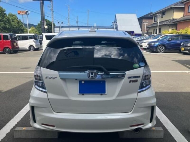 FIT HYBRID