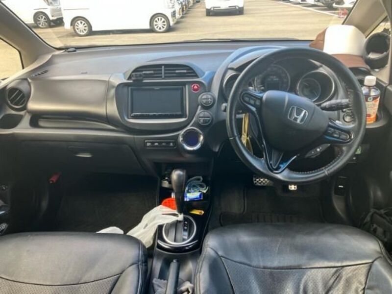 FIT HYBRID