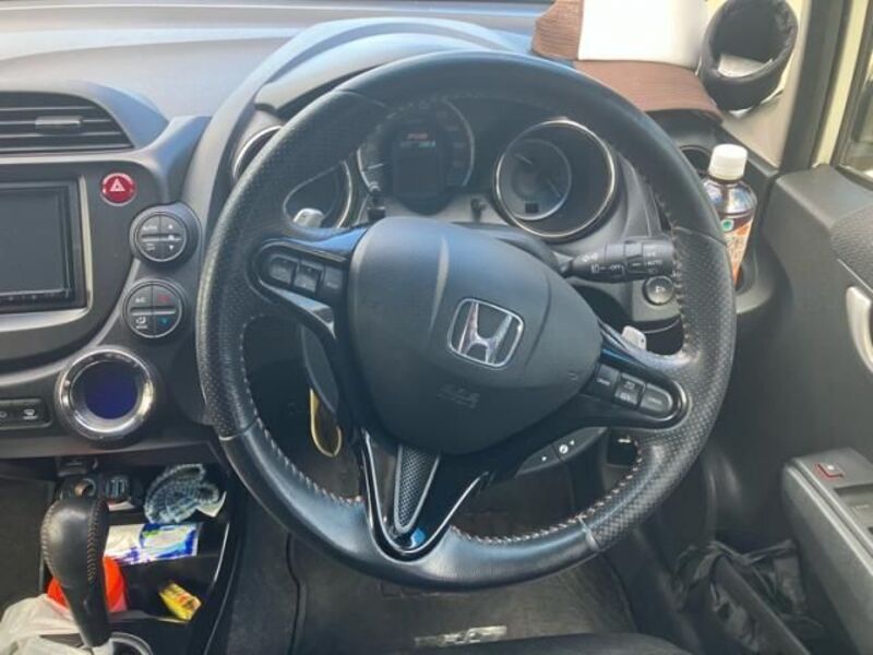 FIT HYBRID