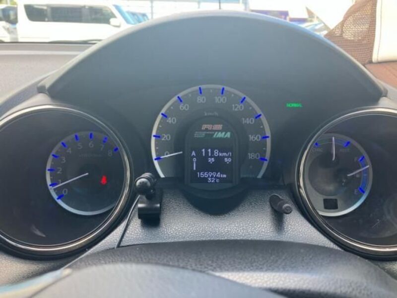 FIT HYBRID