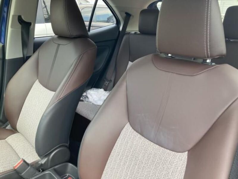 YARIS CROSS