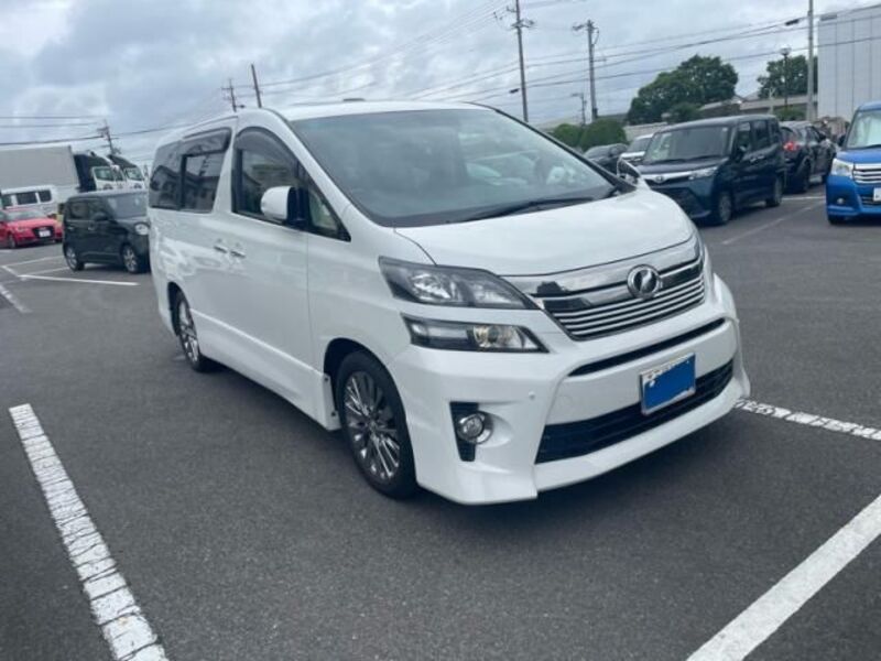 TOYOTA VELLFIRE