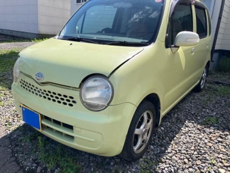 DAIHATSU MOVE LATTE
