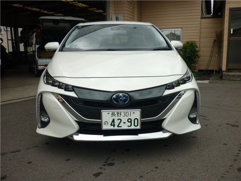 PRIUS PHV