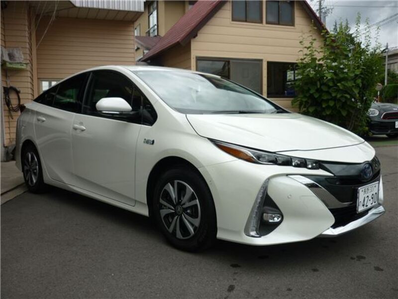 PRIUS PHV