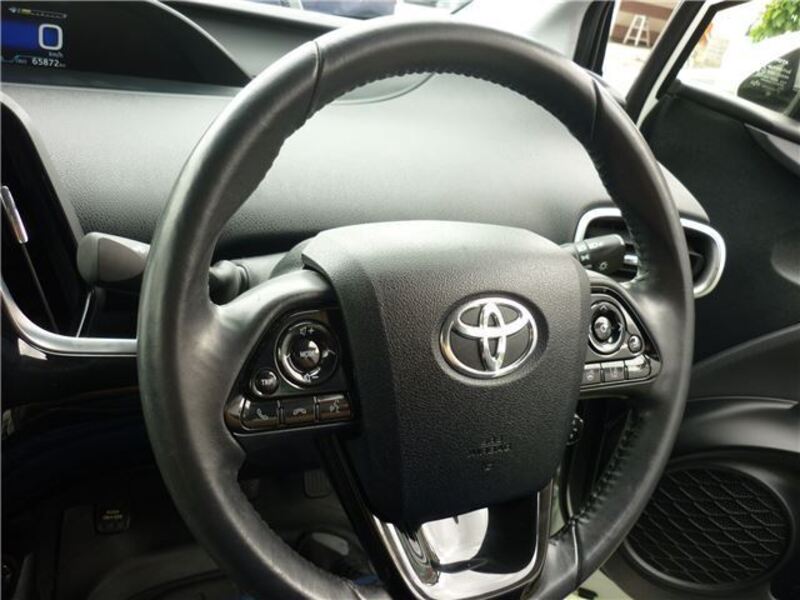 PRIUS PHV