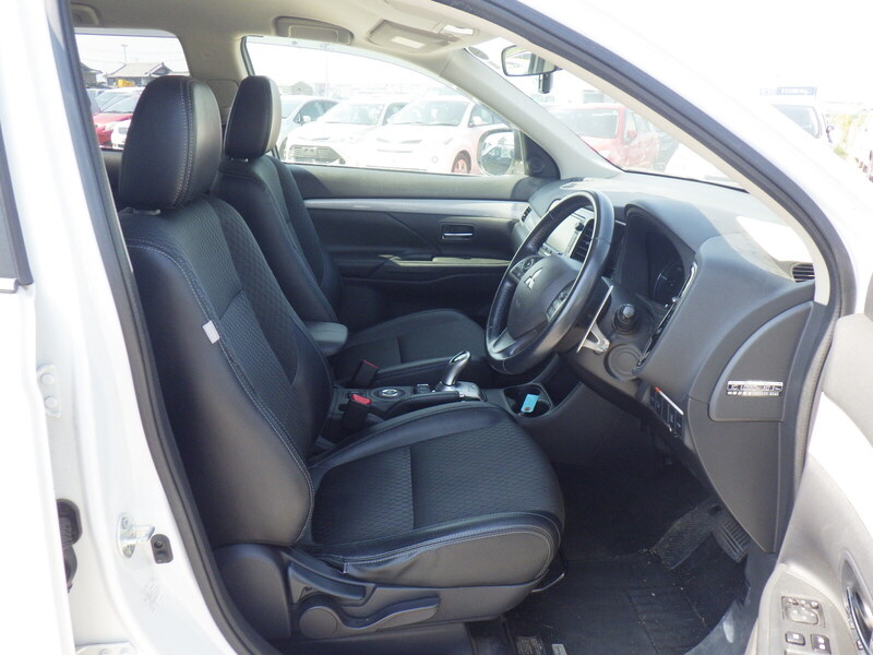 OUTLANDER PHEV