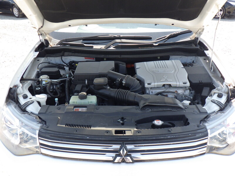 OUTLANDER PHEV