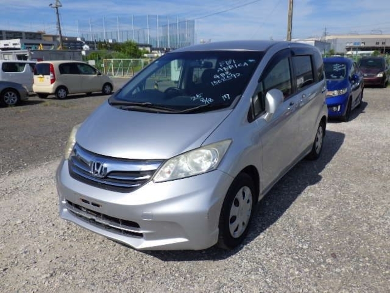 HONDA FREED