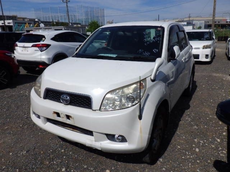TOYOTA RUSH