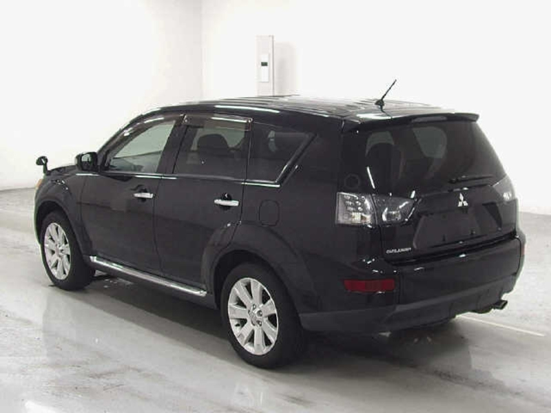OUTLANDER