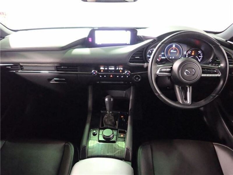 MAZDA3