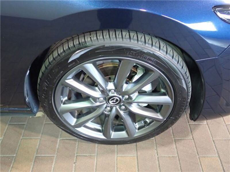 MAZDA3