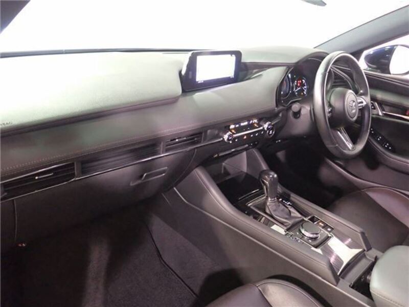 MAZDA3
