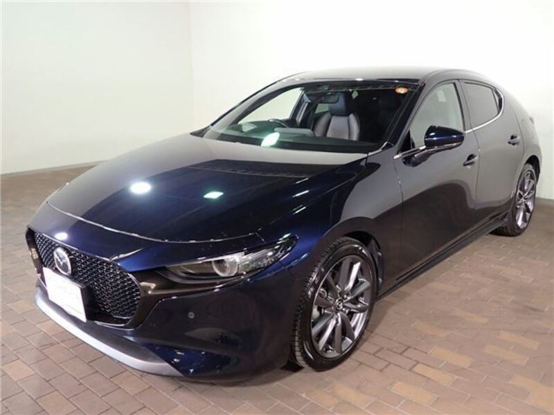 MAZDA3