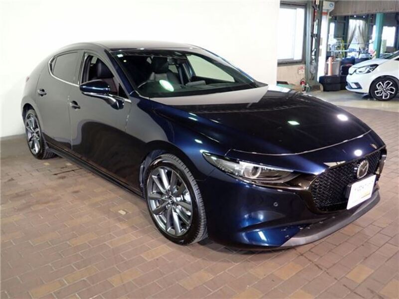 MAZDA3
