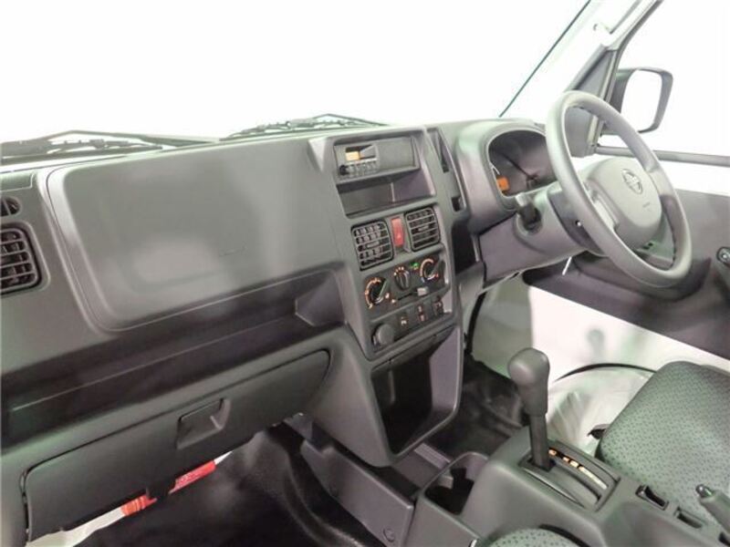 CLIPPER TRUCK