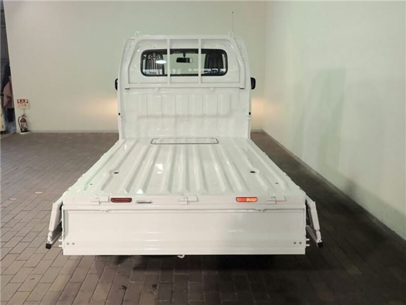 CLIPPER TRUCK