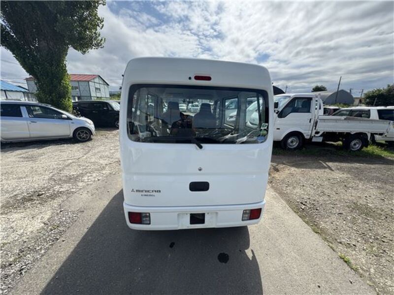 MINICAB VAN