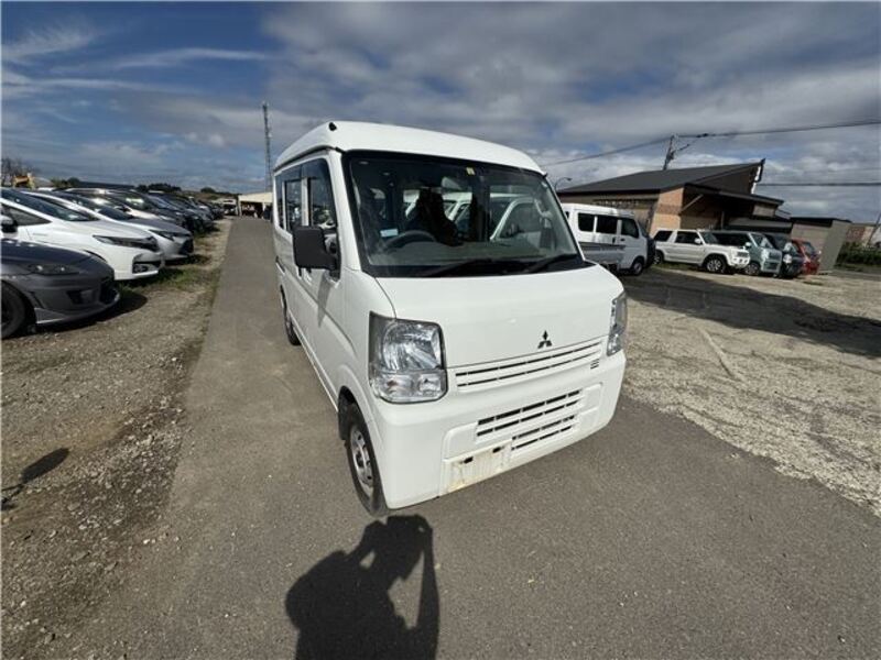 MINICAB VAN