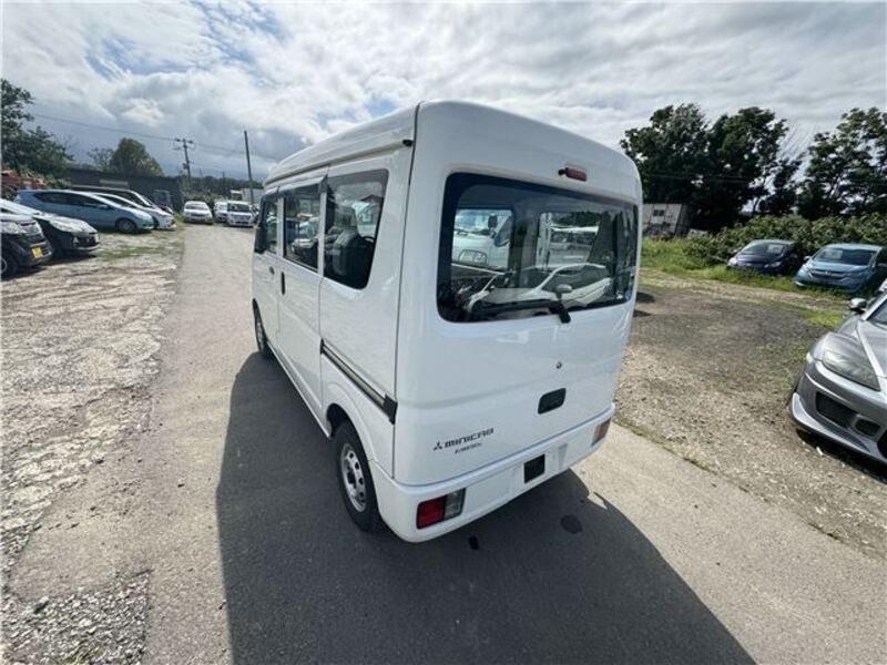 MINICAB VAN