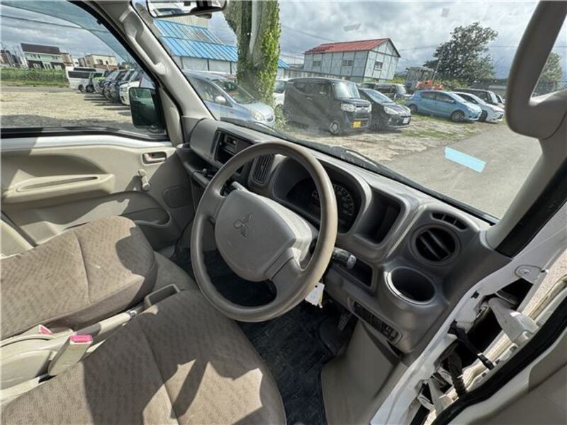 MINICAB VAN