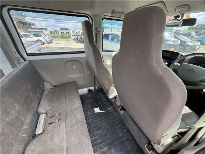 MINICAB VAN