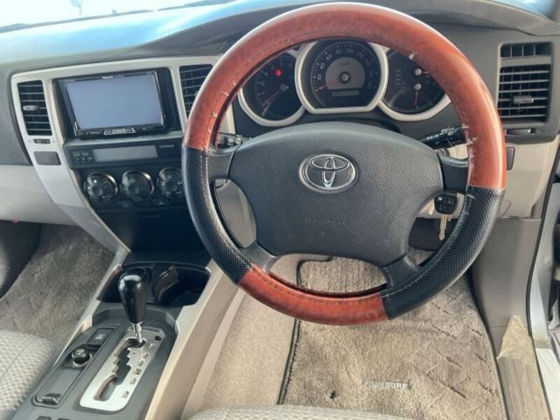 HILUX SURF