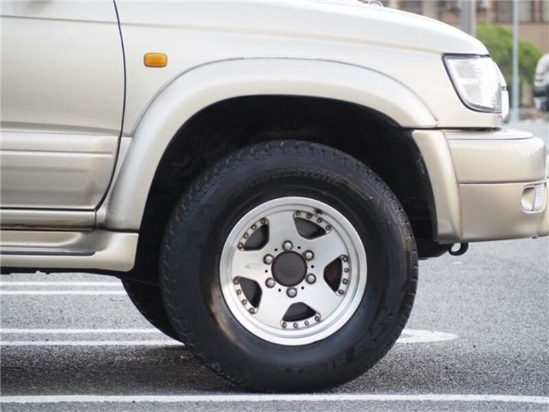 HILUX SURF