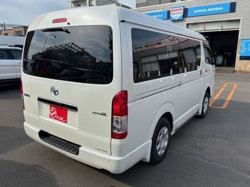 HIACE VAN