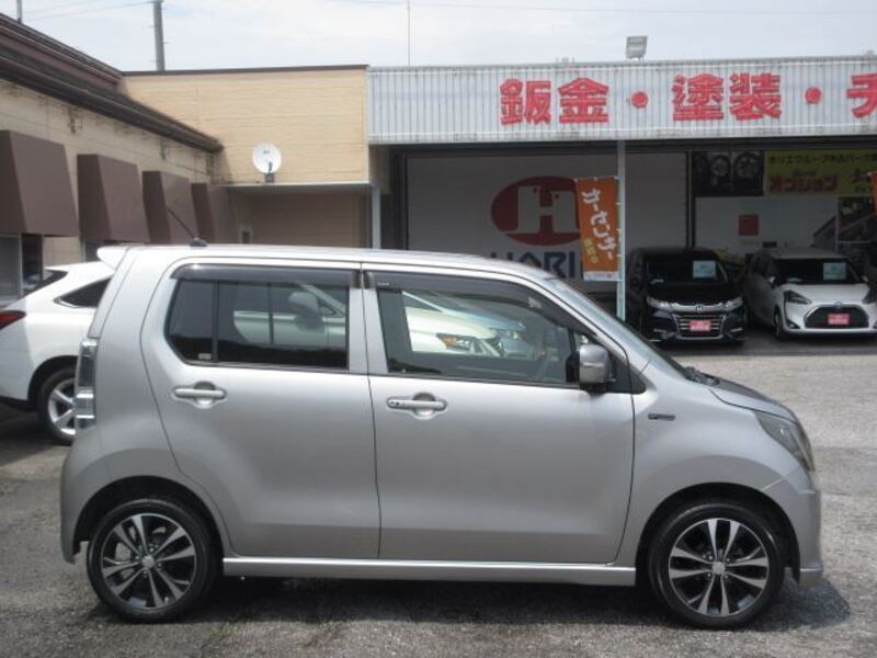 WAGON R