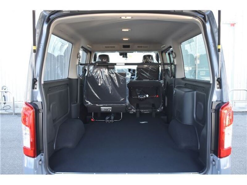 CARAVAN VAN