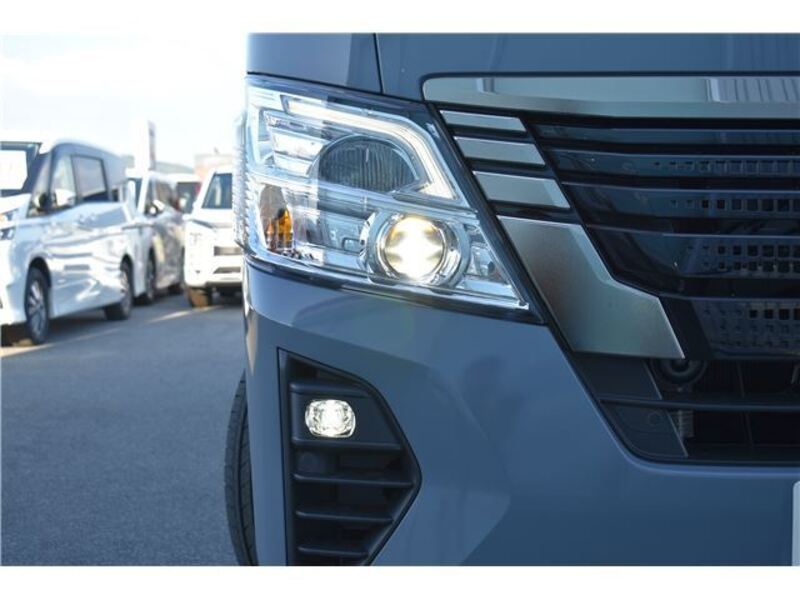 CARAVAN VAN