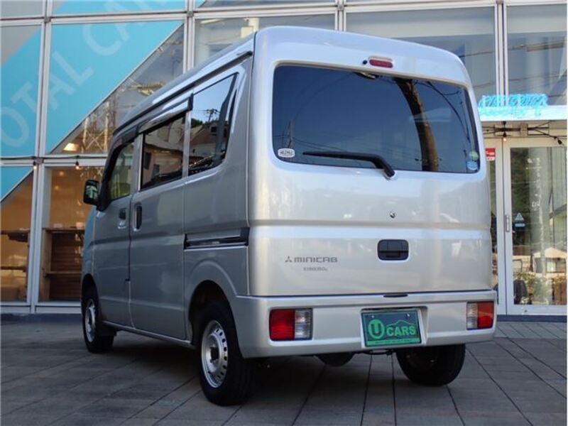 MINICAB VAN