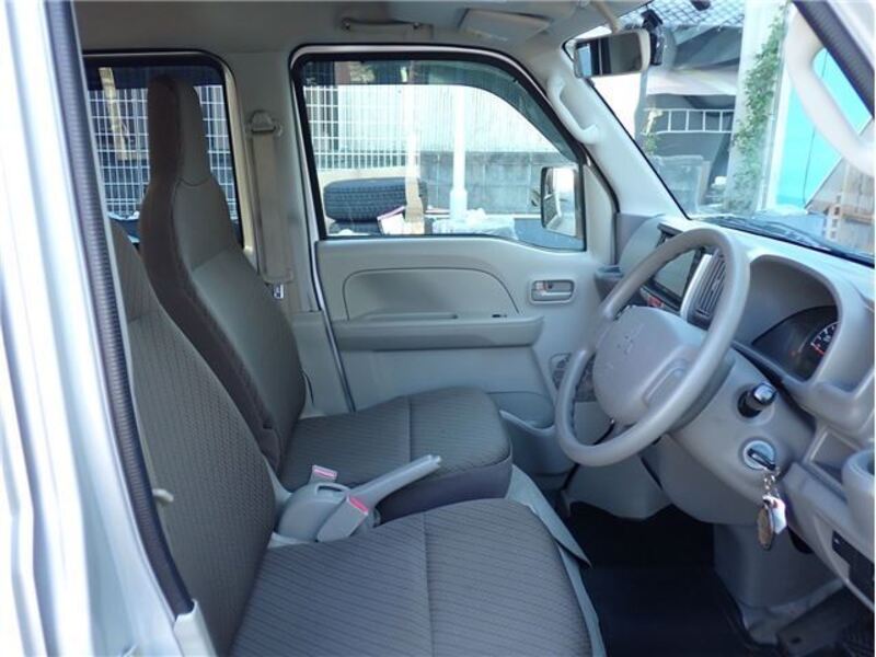 MINICAB VAN