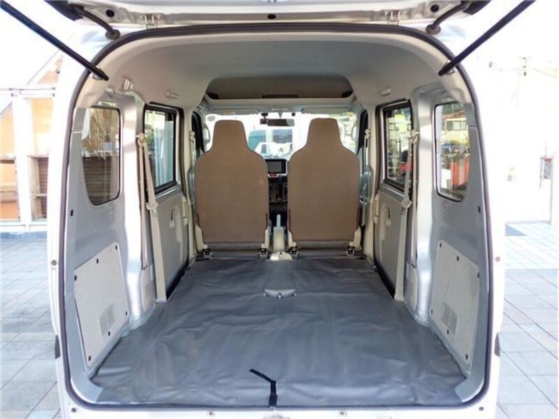 MINICAB VAN