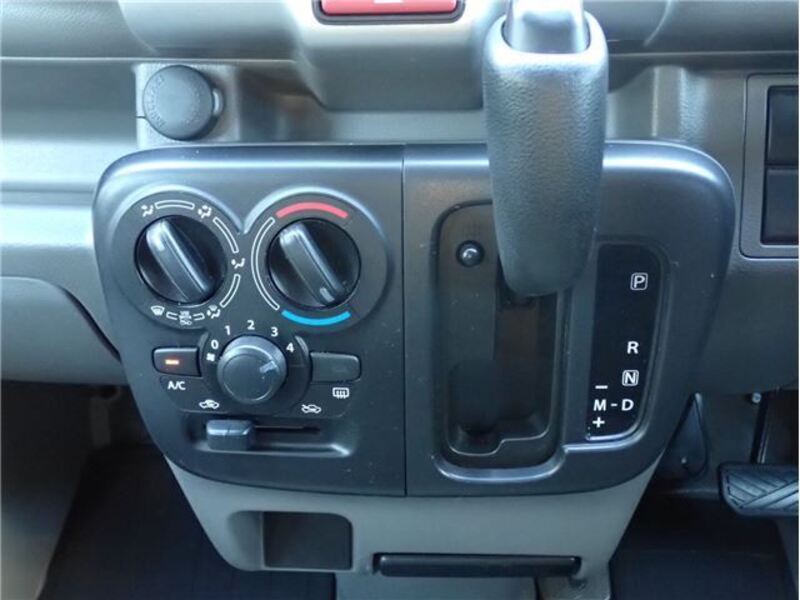 MINICAB VAN