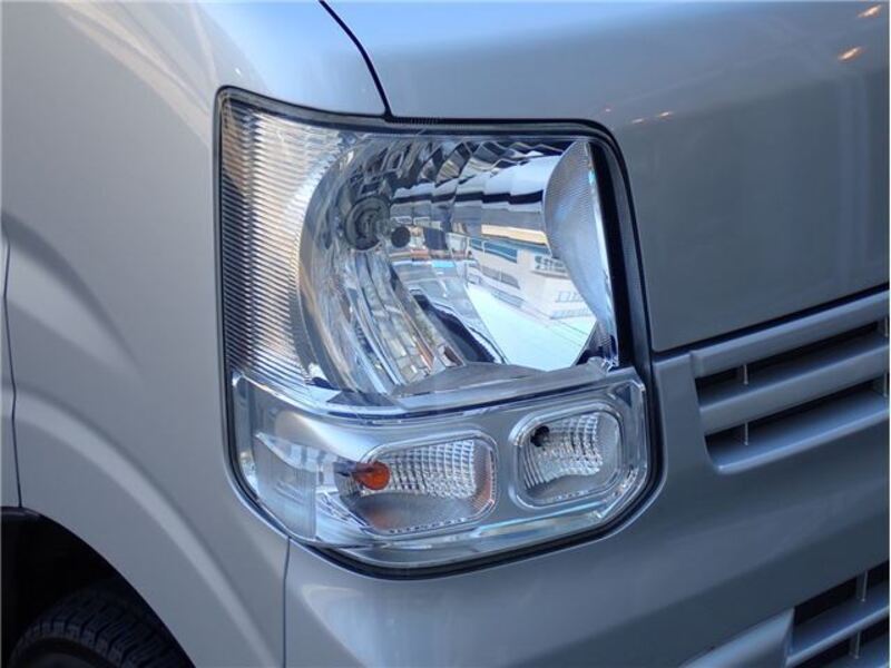 MINICAB VAN