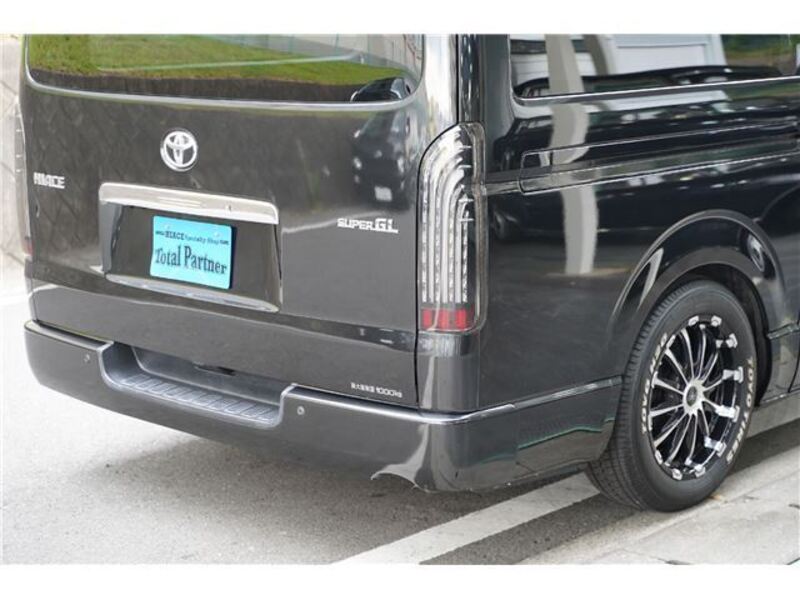 HIACE VAN